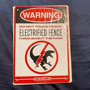 jurassic park/world sign